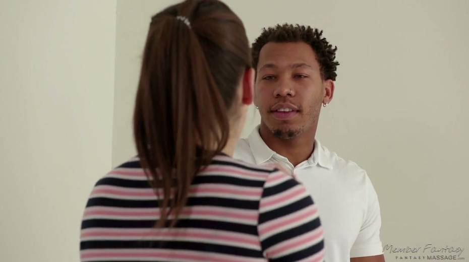 Black masseur fucks deep throat and oiled up pussy of sexy white client Kimber Woods - 3. pic