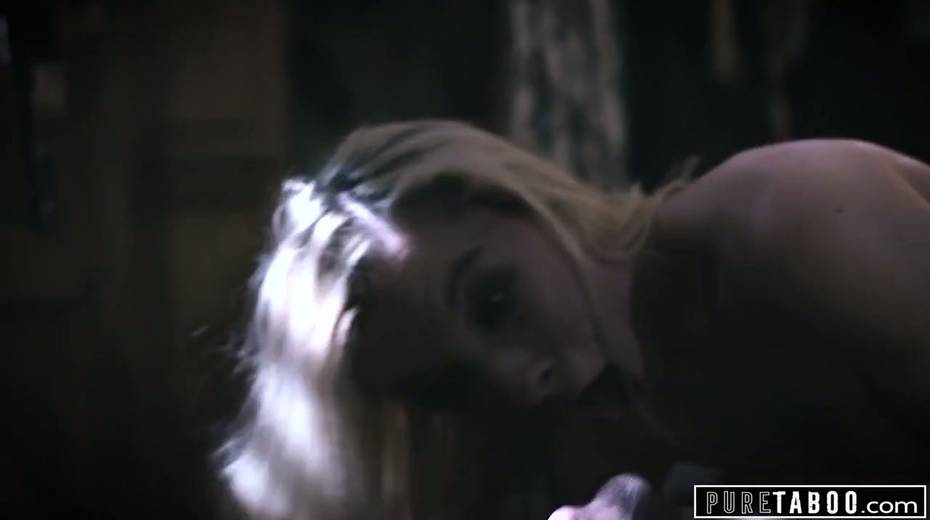 Spoiled babe Kenzie Reeves hook sup with one tattooed stud after party - 27. pic