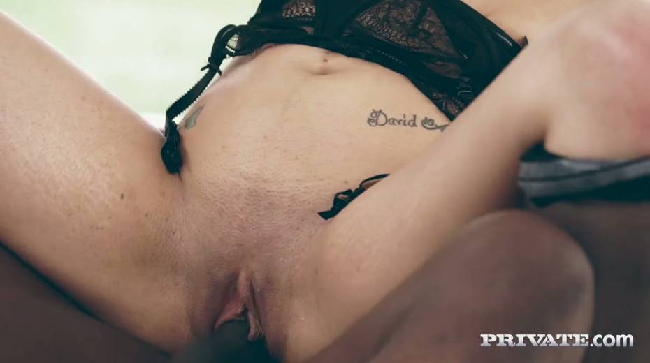 Gorgeous babe Penelope Cum enjoys having interracial sex - 28. pic