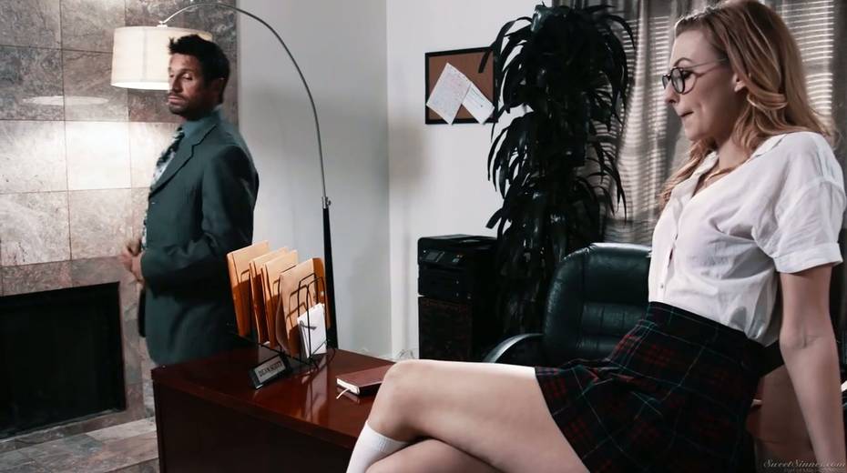 Filthy college chick in short kilt skirt Alexa Grace is fucked by her teacher - 4. pic