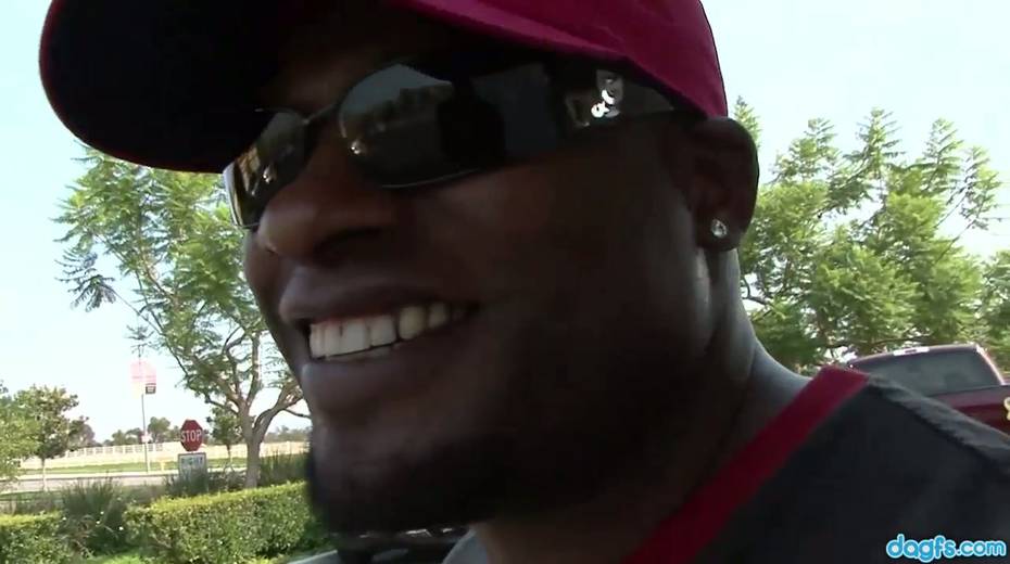 One hot blooded mandingo fucks super hot black chicks - 4. pic