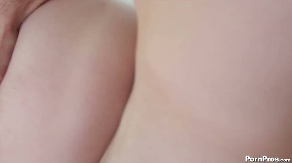 Sizzling hottie Alice March sucks huge dick and rides penis reverse and face to face - 22. pic