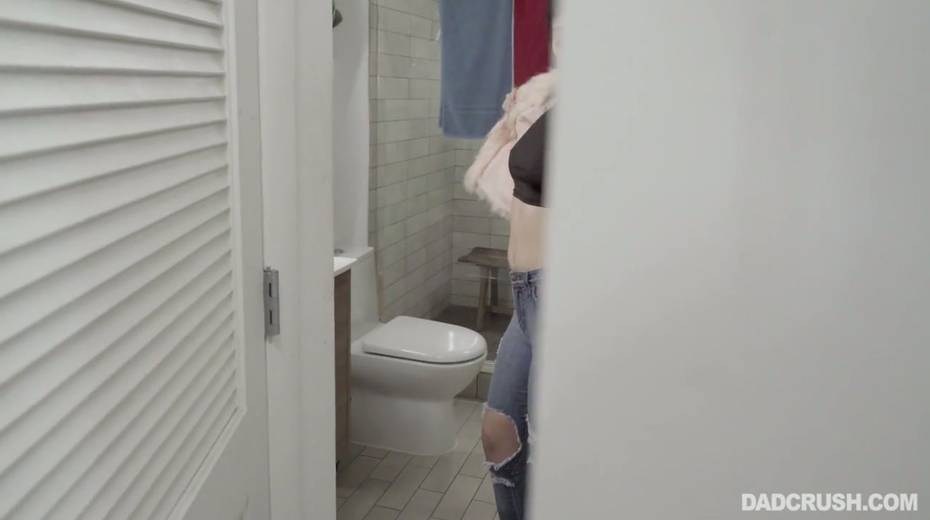 Stepdad caught Natalie Brooks masturbating her snatch in the bathroom - 2. pic