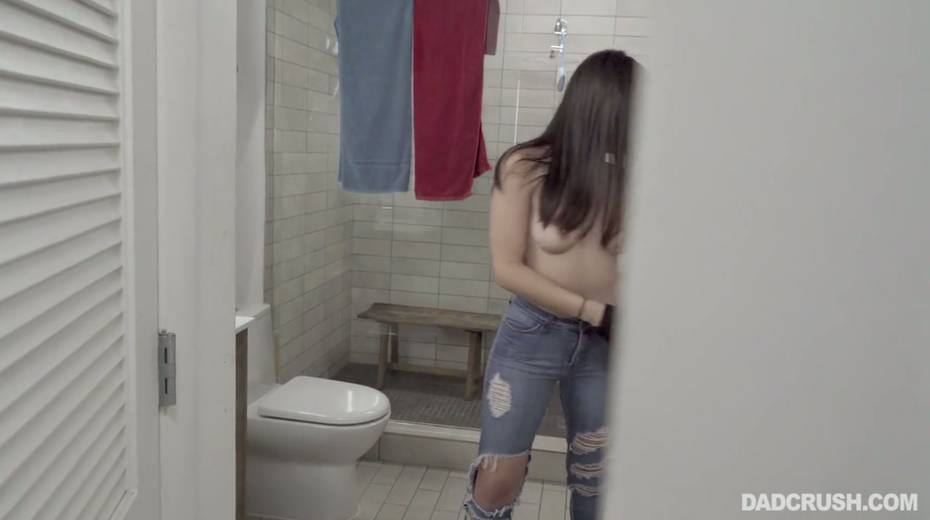 Stepdad caught Natalie Brooks masturbating her snatch in the bathroom - 3. pic