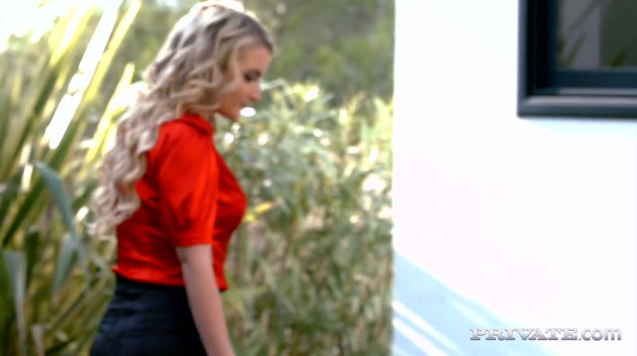 Sizzling and glamour porn model Jemma Valentine gives hot interview - 13. pic