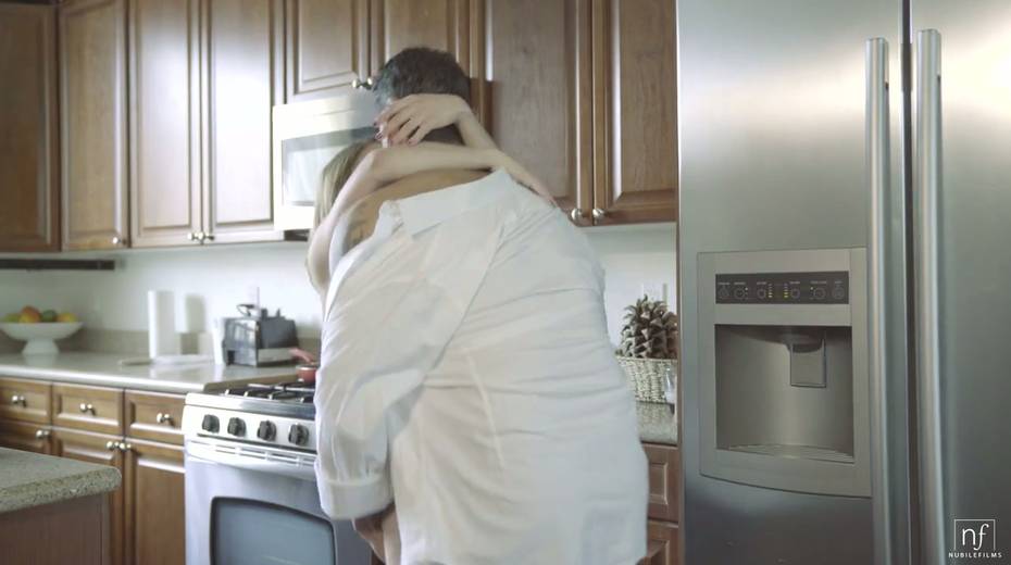 Tantalizing hottie with juicy pussy Kristen Scott is making love in the kitchen - 5. pic