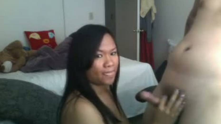 Asian horn-mad chick provides her nerdy boyfriend with nice blowjob - 3. pic