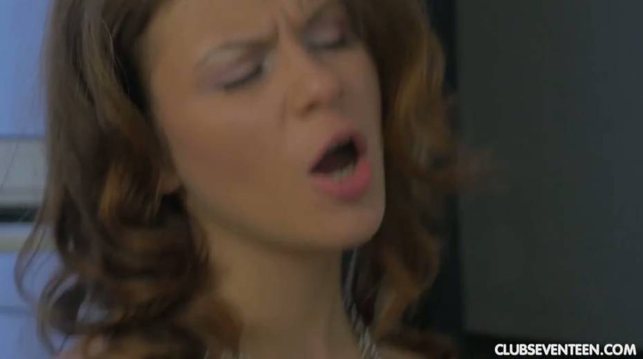 Tempting babe Emma is making love with her BF in front of the mirror - 12. pic