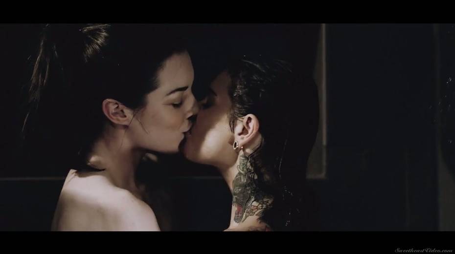 Lecherous tattooed whore Joanna Angel knows how to make GF cum several times - 16. pic