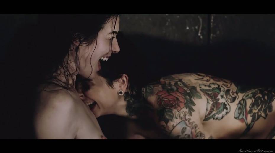 Lecherous tattooed whore Joanna Angel knows how to make GF cum several times - 27. pic