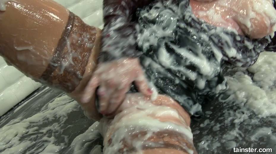 Red haired whore Bibi Fox goes wild in glory hole room and smears sperm all over her body - 22. pic