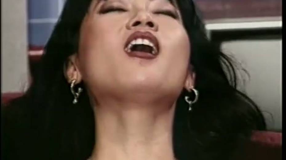 Marvelously hot Asian chick Alexa Chow needs her pussy worshiped - 3. pic