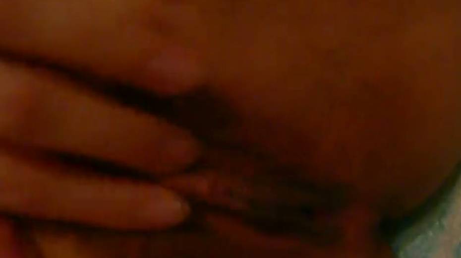 Amateur girl getting her pussy polished properly in homemade sex tape - 6. pic
