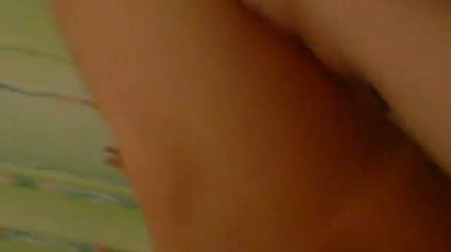 Amateur girl getting her pussy polished properly in homemade sex tape - 13. pic