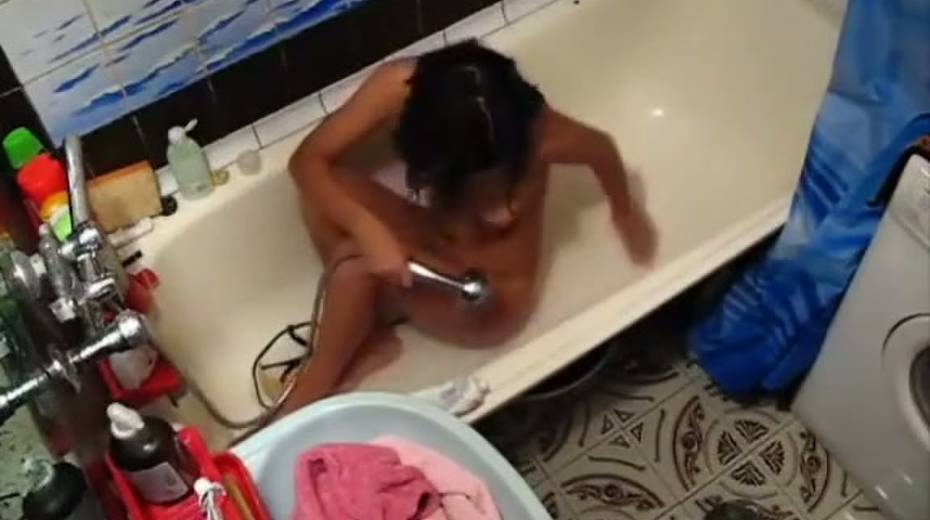 Lustful girlfriend washes her body and gets nasty spy cam video - 15. pic