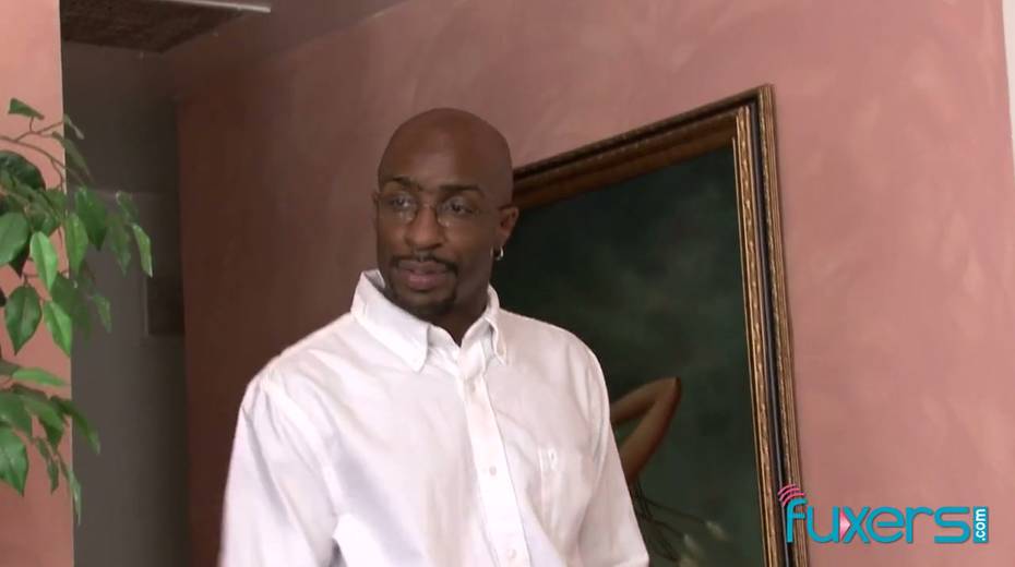 Blond hooker is impaled on a huge black penis pf one hot blooded neighbor - 5. pic