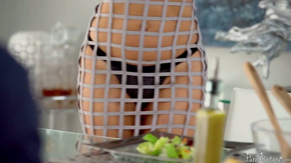 Mouth watering seductress Veronica Avluv is fucked hard on the glass table - 2. pic
