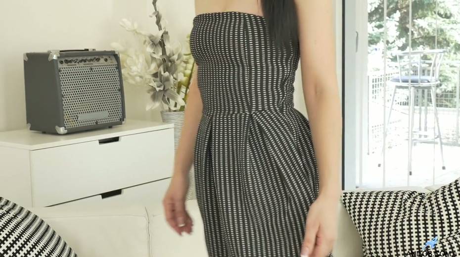 Rather buxom alone black head Di Devi cannot stop masturbating herself - 3. pic