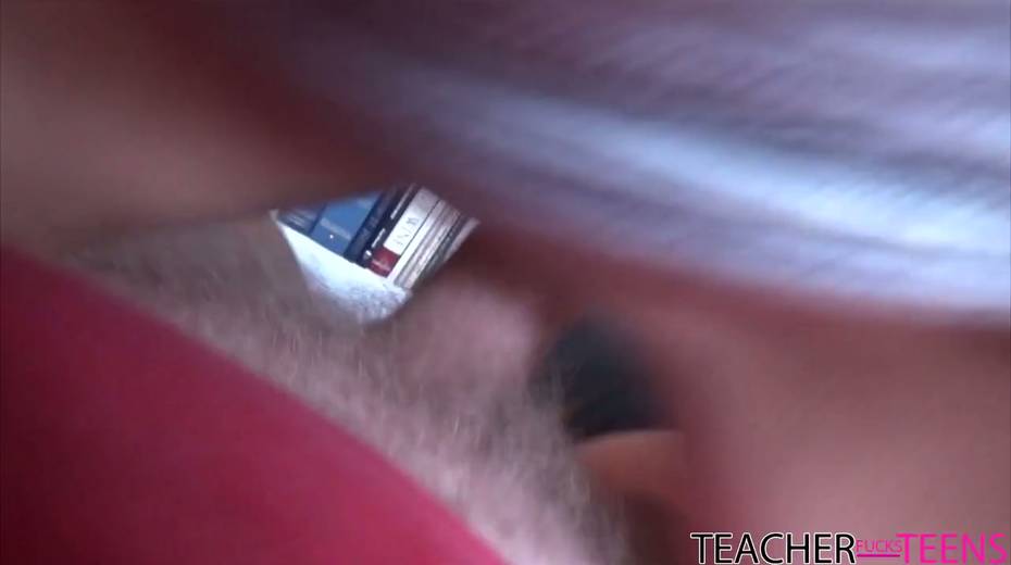 Latin chick Gabriela Lopez seduces her tutor and gives him a blowjob and titjob - 24. pic