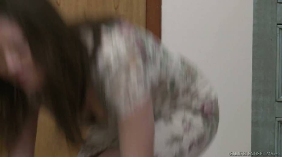 Girlfriends enjoys eating each others tasty looking cunts - 3. pic