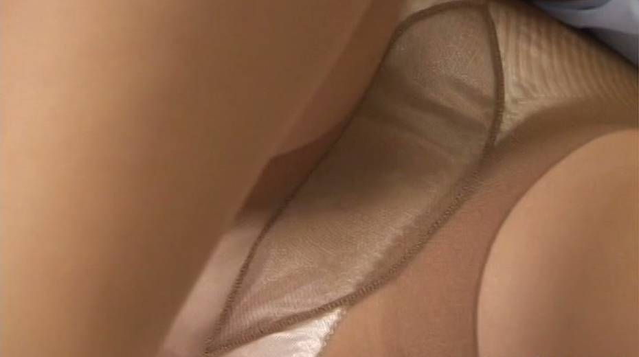This dude is one lucky bastard and he gets to fuck his masseuse - 2. pic