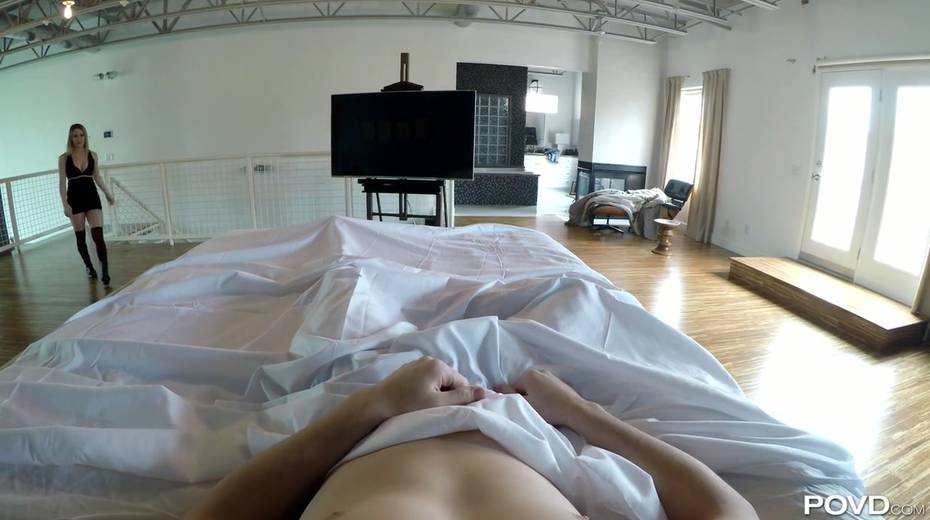 Wench Aubrey Sinclair jerks of fa dick with a flesh light and gets her pussy rammed - 2. pic