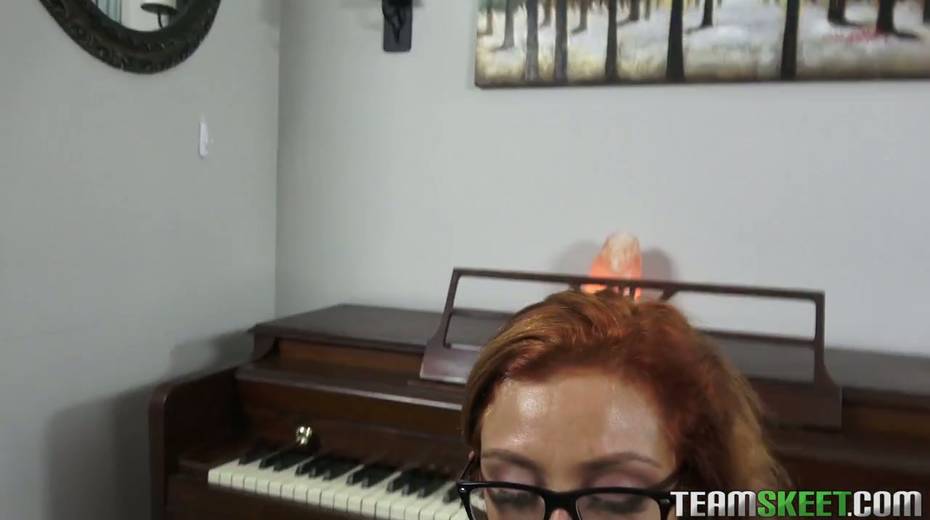 Red haired chick in glasses Kadence Marie gives a great blowjob in hot pov clip - 10. pic