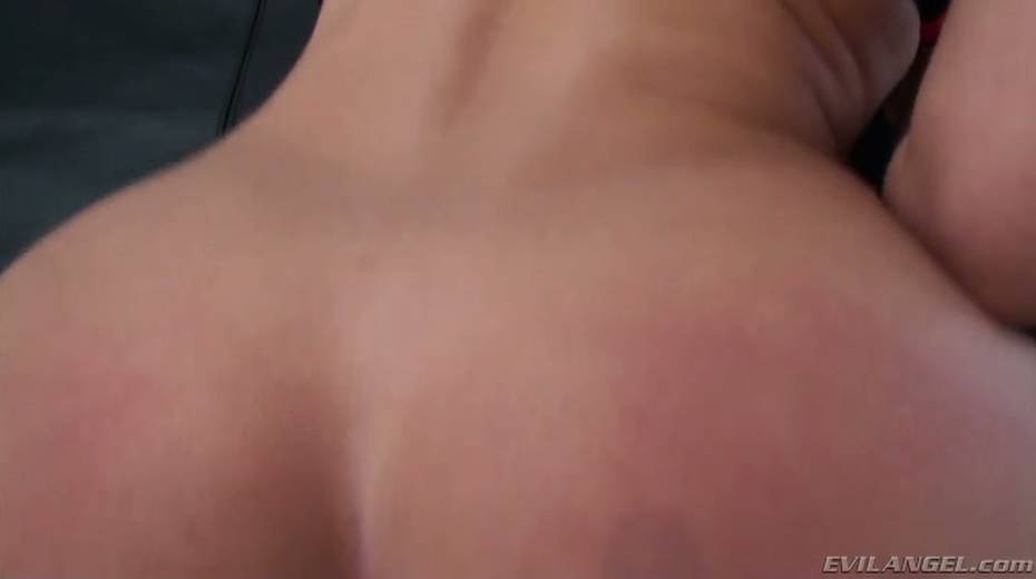 After he gives her cunnilingus he earns the right to fuck her - 5. pic