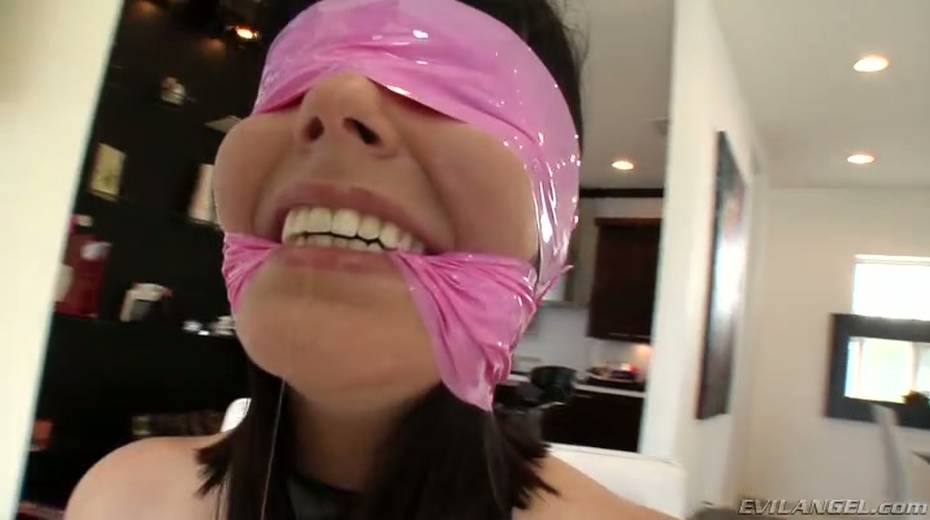 Hot chick is having her mouth fucked while she is being blindfolded - 4. pic