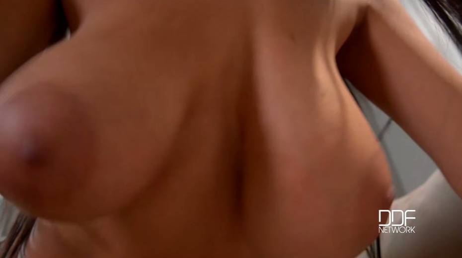 Stunning milf with massive assets is waiting for your juicy cock - 11. pic