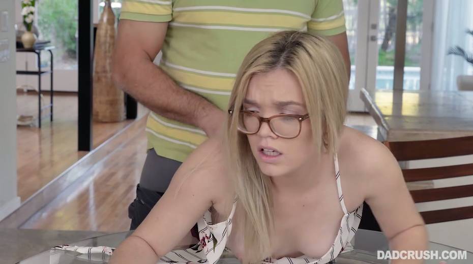 Horny stepdad fucks nerdy stepdaughter in glasses Katie Kush doggy style - 17. pic