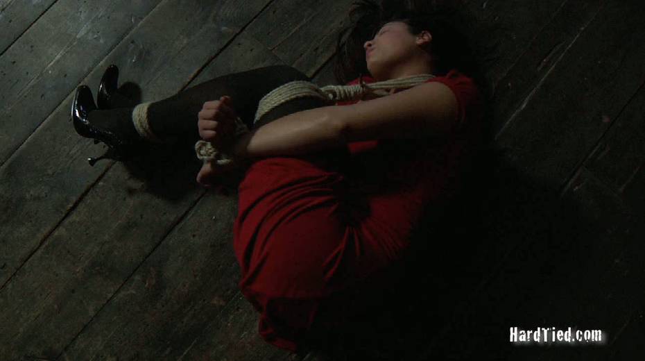Red haired harlot makes tied up sex-slave eat nuts on the floor - 4. pic