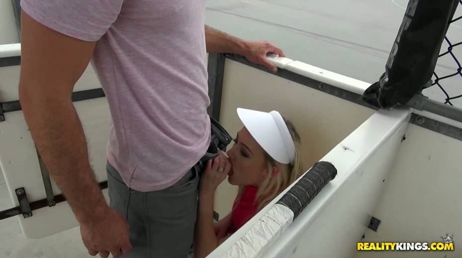 Well endowed stud fucks nasty tennis girl Kristina Reese - 4. pic