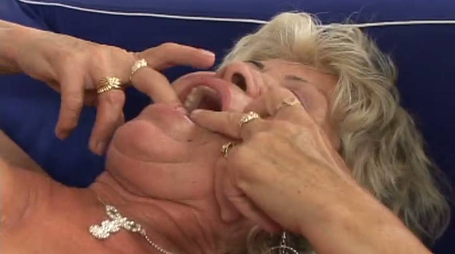 Dirty mature hooker boned brutally in a doggy position - 9. pic