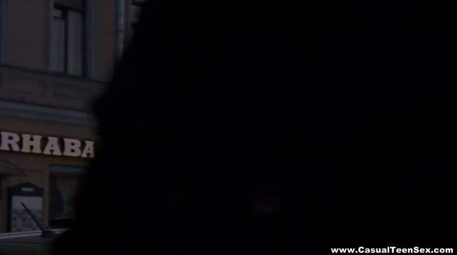 Flat chested teen Tina gets fucked on the first date - 2. pic