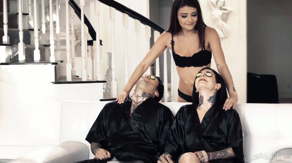Tattooed Joanna Angel and her husband fuck pretty hot teen Adria Rae - 5. pic