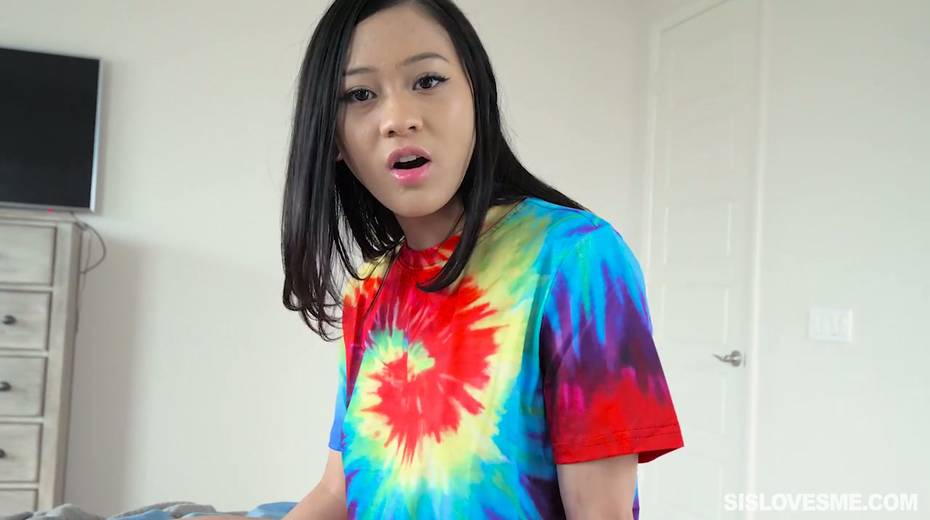 Libidinous hottie Jasmine Grey is finger fucked by insatiable stepbrother - 4. pic
