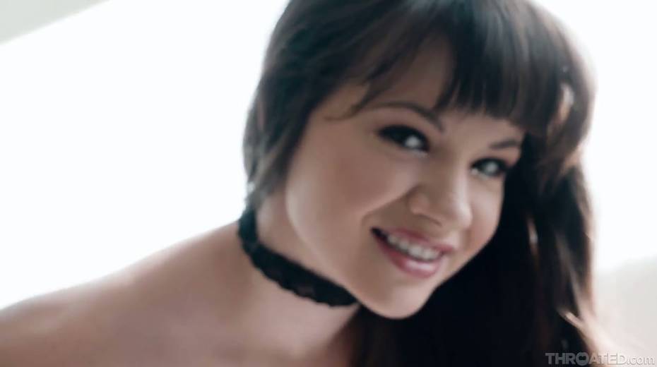Slutty young chick Alison Rey gives a rimjob and blowjob to her sugar daddy - 5. pic
