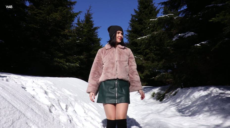 Captivating brunette Lady Dee is playing with her pussy in the snowy mountains - 2. pic