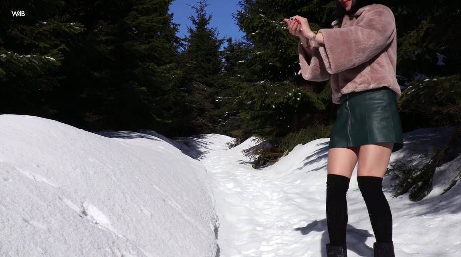 Captivating brunette Lady Dee is playing with her pussy in the snowy mountains - 3. pic