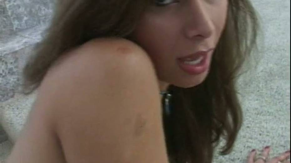 Words cannot describe how beautiful and naughty this exotic tranny is - 12. pic