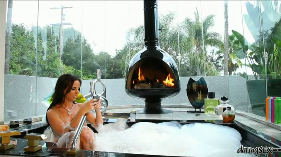 Since the most common place I masturbate is in bathtub she is always naked - 2. pic