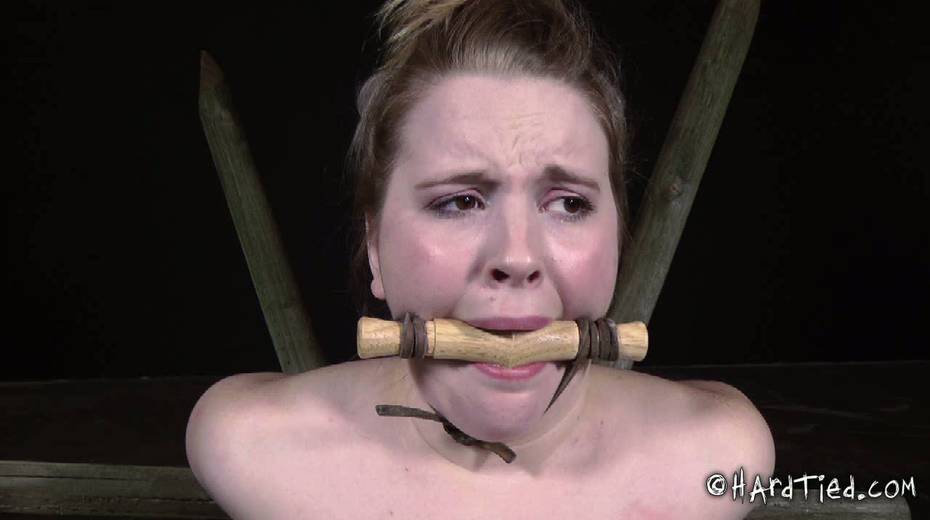 Spanked chick Kylie is punished din the dungeon - 11. pic