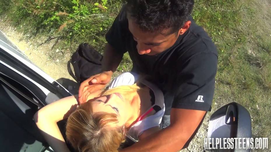 Kinky pervert fuck mouth and pussy of sexy hitchhiker Lily Dixon and cums on her face - 3. pic