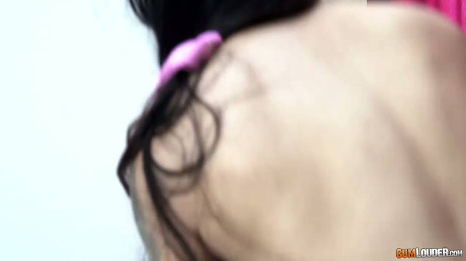 Colombian chick Julieth Timote is having crazy quickie with one mixed race guy - 18. pic