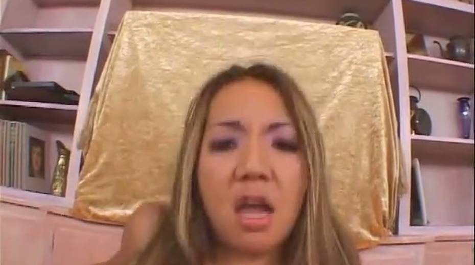 Keanna Lei fucked brutally in her tight anus in a doggy position - 8. pic