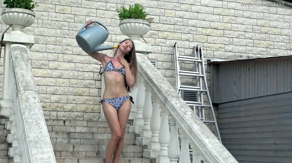 Yummy babe Irina Russaka is stripping under the water - 2. pic