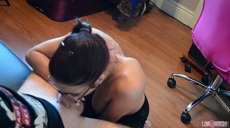 Shy secretary wearing glasses Shana Lane gives great blowjob - 13. pic