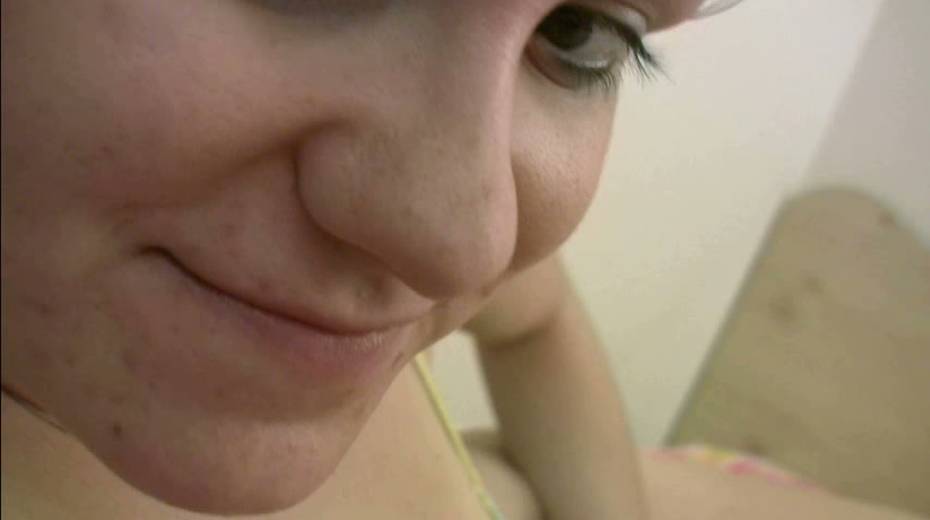 Insatiable brunette bitch performs stout deep throat on cam - 14. pic