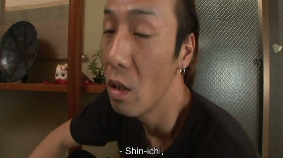 Sex-appeal Japanese milf Sakura is playing with her shaved muff - 15. pic